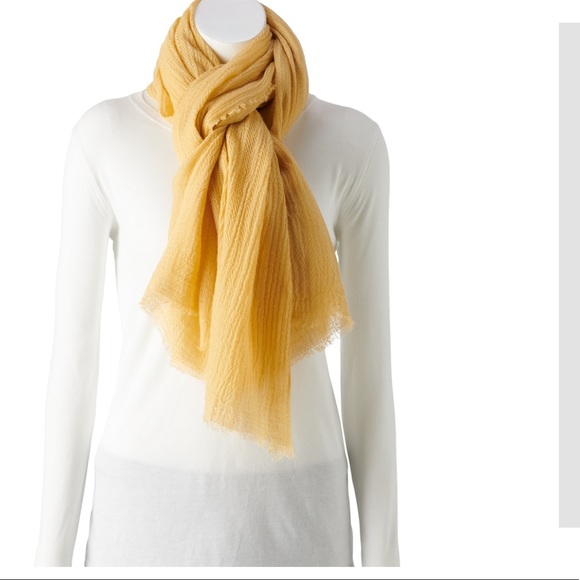 LC Wrap woven crinkle scarf in yellow - Picture 2 of 6